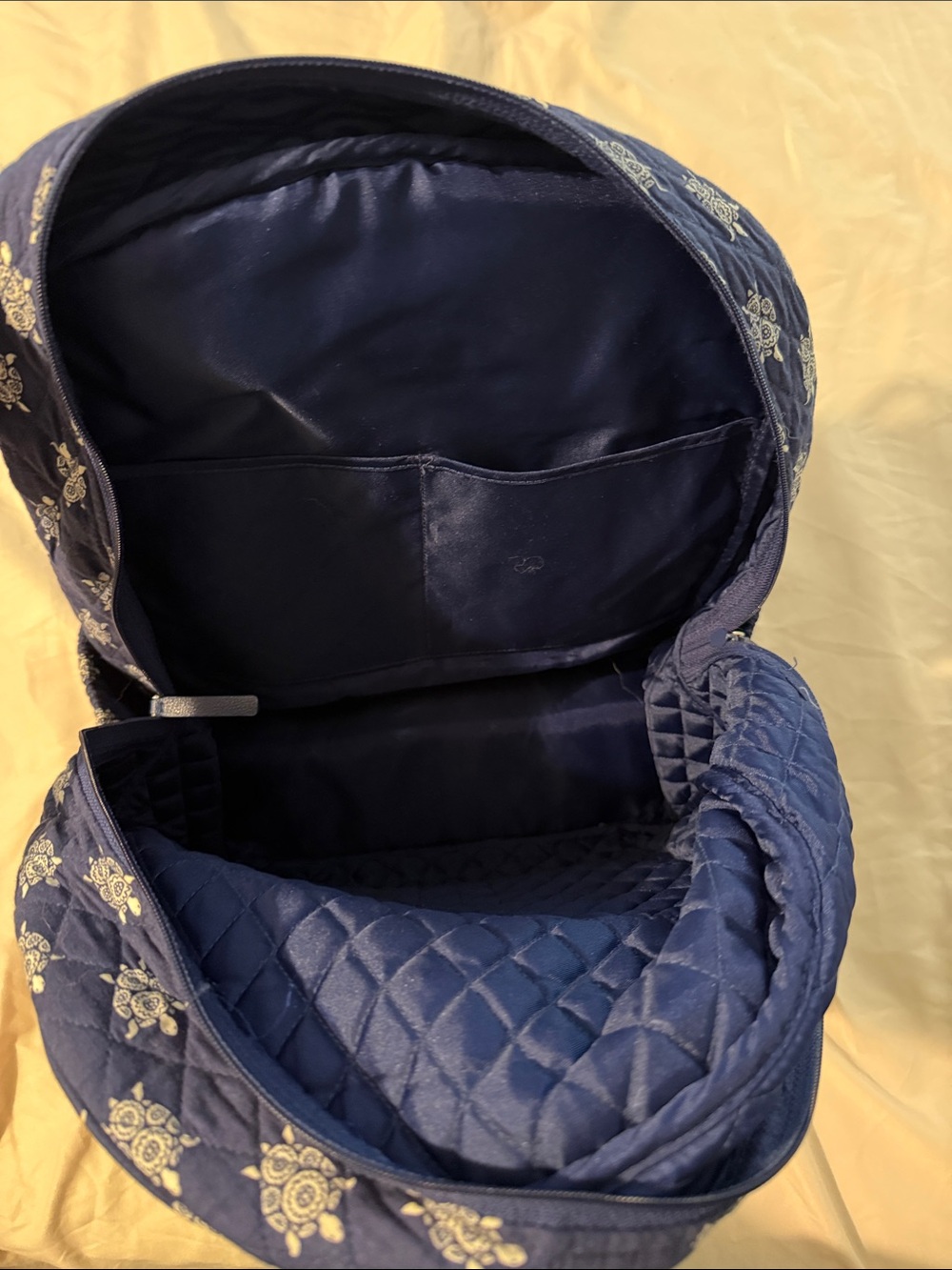 Backpack - Picture 3 of 7